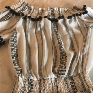 Line & Dot Off the shoulder dress (New)